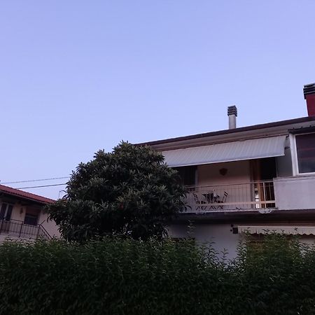 Appartement La Quiete Tra Le Vigne à Collesalvetti Extérieur photo