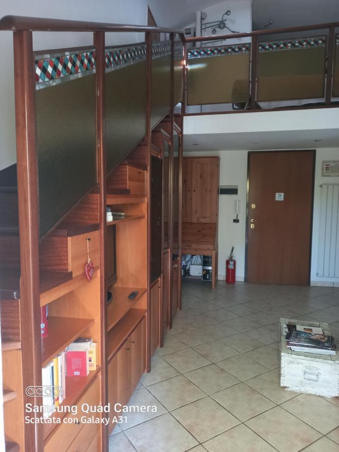 Appartement La Quiete Tra Le Vigne à Collesalvetti Extérieur photo