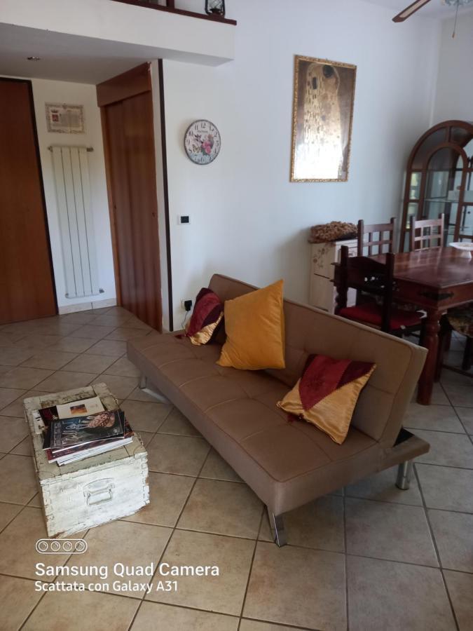 Appartement La Quiete Tra Le Vigne à Collesalvetti Extérieur photo